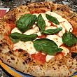 「BOTTEGA」（襄陽北路108号）のピザは、世界１４位、アジア２位なんだとか。いつも混んでいます