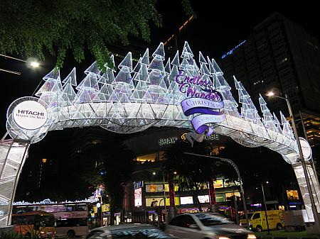 2018年のシンガポール 2018年 ライトアップ イベント F1 ラッフルズホテル オーチャード 天気祝日