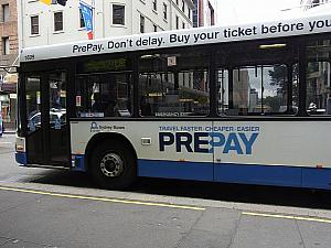 車体に「PrePay」と書かれているバスは現金乗車はできません。