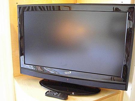 薄型の高画質液晶テレビ