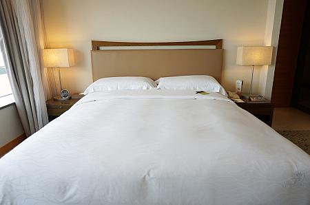 180×210cmのベッドが一台