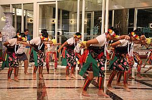 プユマ族のダンスショー、お客さんも一団となって、楽しいショーでした！