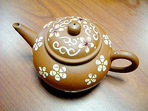 先生が日本人向けにデザインした茶器、1500～1600元