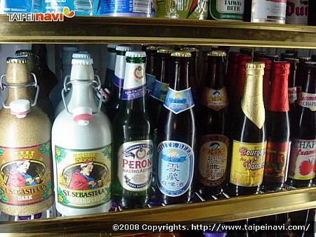 ● ビール・リキュールなどのアルコール類も多彩…