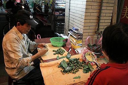 ビンロウ売りも台北市内ではあまり見られないもの、さすがにビンロウ姫はいませんでしたが…。