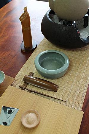 6枚重ねの竹は、茶杯敷きです、茶道具入れや茶葉入れも竹