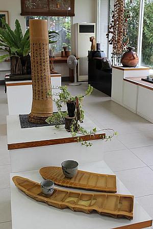 サロンでは、竹の美があらゆる形で表現されています