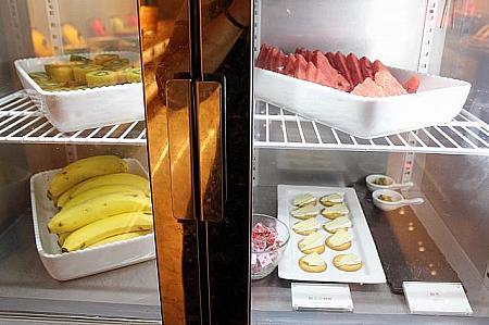 フルーツ、チーズクラッカー、納豆は衛生管理のため冷蔵庫に