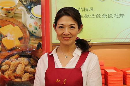 キリッとした笑顔と健康的な美しさが印象的なこちらの女性は二代目店主・陳慧萍さんです。