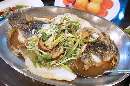 「高山鱸魚」は蒸したもの（清蒸）や糖醋ソースをかけたものなど、いくつかの調理方法で楽しめます！