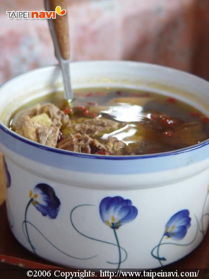 紅棗の鶏スープ