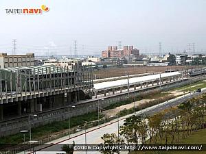 ■ 隣には在来線の新烏日駅もあるので、台中市内までのアプローチもらくちん♪