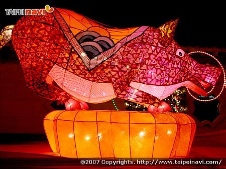 2007年台北ランタン祭り速報！   ランタン 豚 中正紀念堂 小正月元宵節