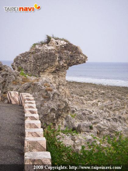 厚石海岸の蛙岩