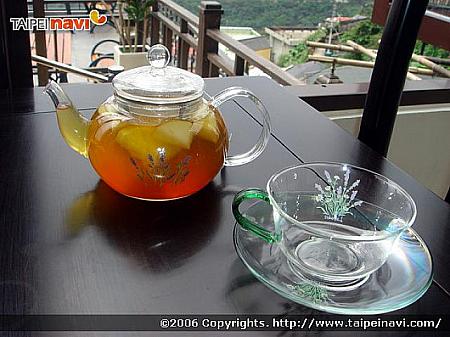 台湾の果物がたっぷりの「水果茶」を飲もう！