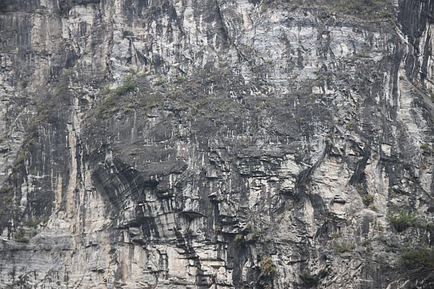 タロコ渓谷には色んな形をした大理石がいっぱい！ちなみにこれはハート！ちょっと無理がありますが・・・