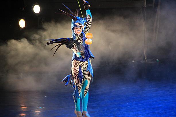 台湾が誇る中国コマを使ったパフォーマンス集団・「ディアボロ・ダンスシアター」。3/25まで公演中です！！