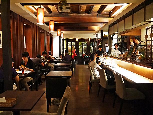 2008年建築家「鐘永男」によってリニューアルされ、雰囲気あるカフェへと生まれ変わりました