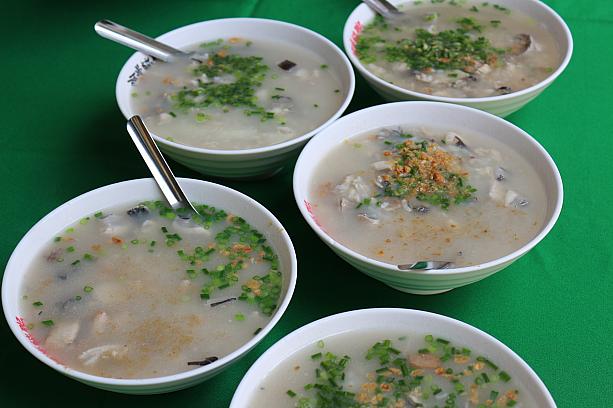 台南人の朝ごはん、お粥の代表は、阿堂鹹粥