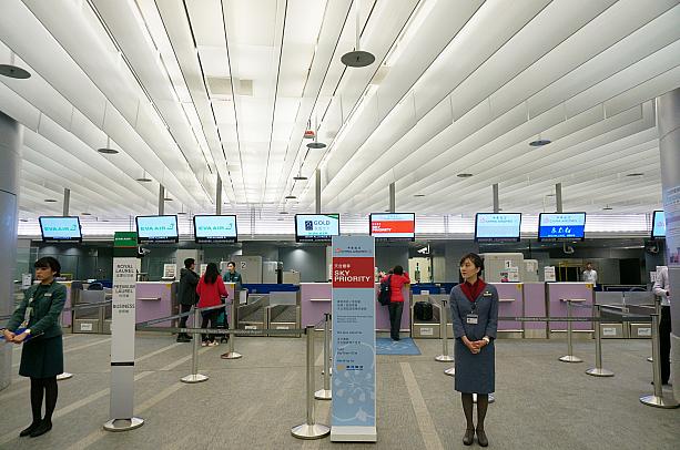 現在、台北駅でチェックインできるのは「チャイナエアライン」と「エバー航空」とその子会社。今後はもっと多くの航空会社が利用できるようにしたいのだとか。