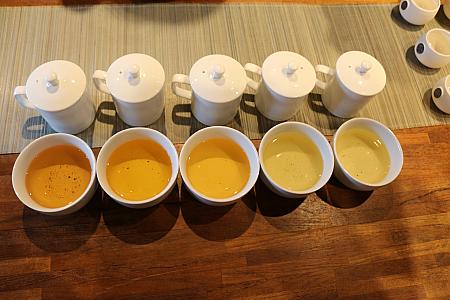 右から包種茶二種、東方美人茶二種、正欉鉄観音です