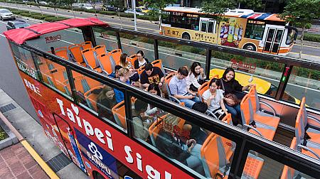 15年間のご愛顧に感謝して、台北ナビでは売り切れ御免の大特価セールを開催します☆ 台北ナビ お得 無料 半額 十分 九份 台北市2階建て観光バス オープントップバス数量限定