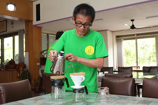 台湾のコーヒーは日本統治時代に栽培が始まるものの、戦後衰退。こちらの王オーナーは誰も手入れしていなかったコーヒーの木の栽培を手探りで再開し、品質の安定にも成功したんだとか。