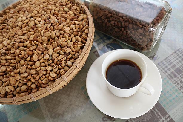 阿里山コーヒーは、香り高くフルーティーな味わいが楽しめるのが特徴。スッキリしているので目覚めの一杯に合いそうです。