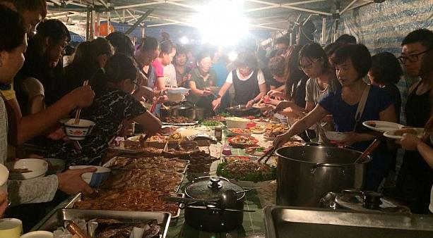 台湾の中秋節といえば、月餅と文旦を食べる以外に、家族や友人たちとバーベキューすることがお馴染みですよね。