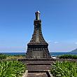近づいてみると「塩寮抗日紀念碑」と書いてあるのですが、実はこれ、日本統治時代は北白川宮能久親王率いる近衛師団が上陸したことを記念した「北白川宮征討紀念碑」でした。