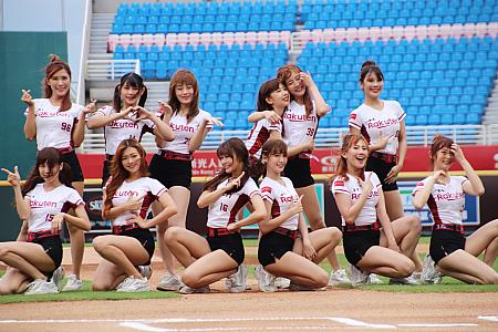 日本の企業が運営ということで、今まで以上に日本のプロ野球とも交流が深まりそう！ゆくゆくはチアガールズの交換留学も予定しているとか。楽しみっ♪