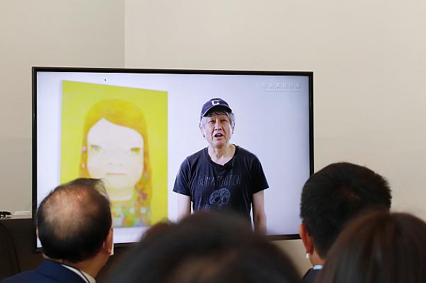 今回惜しくも記者会見に参加できなかった奈良美智さんからのビデオメッセージが流されました。このビデオはFacebook「奈良美智特展」にて公開されています。