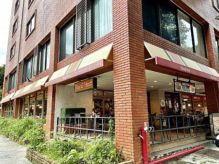台湾にあるロイヤルホストは、台北・台中・台南合わせて10店舗強。今回ロイホで青森の味覚が堪能できるとのことで、日本が恋しくてたまらないナビ一行は台北の中でも取り分け雰囲気の良い環境にある「ロイヤルホスト敦化店」に行って参りました