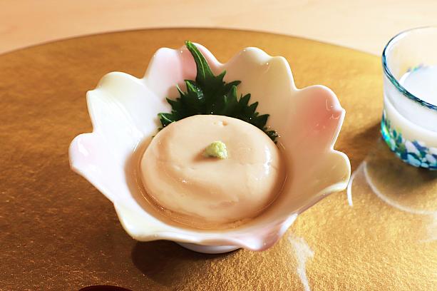 ひな祭り料理として教えてもらえるのは「ちらし寿司」「はまぐりのお吸い物」「ごま豆腐」の3品。