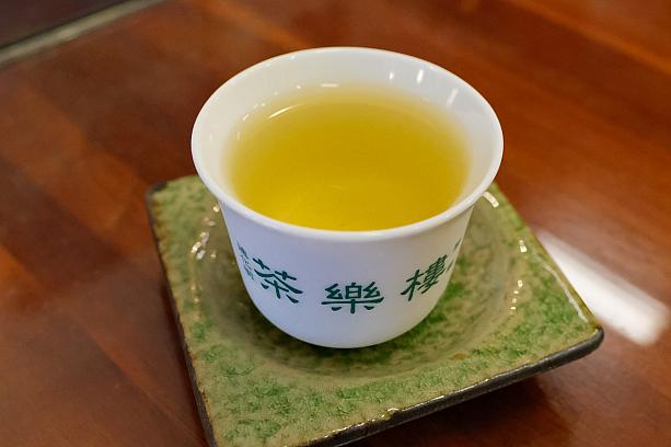 最後は喉が渇きすぎて、水出し茶を飲みたくて「茶樂樓(茶楽楼)」さんへ駆け込みました！日本人店主の沼田さんが温かく迎えてくれて、カラッカラだった喉が潤って、おしゃべりも楽しみました！