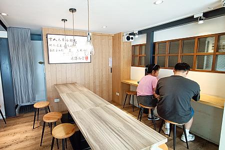 「秘方雪人兄弟」は海外ツーリストに人気の観光スポットにありながら、8割のお客さんが台湾人という、地元民に愛されているお店です。