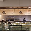 ここ数年、台湾では本格的なハンバーグ店が増加中。それを牽引している1つが「ハンバーグ嘉(漢堡排 嘉)」です。2021年東京・原宿に1号店をオープン以来、急速にその名を知らしめた人気の行列店です。台湾には2024年1号店がオープンするやいなや売り切れ続出の人気店として話題に。