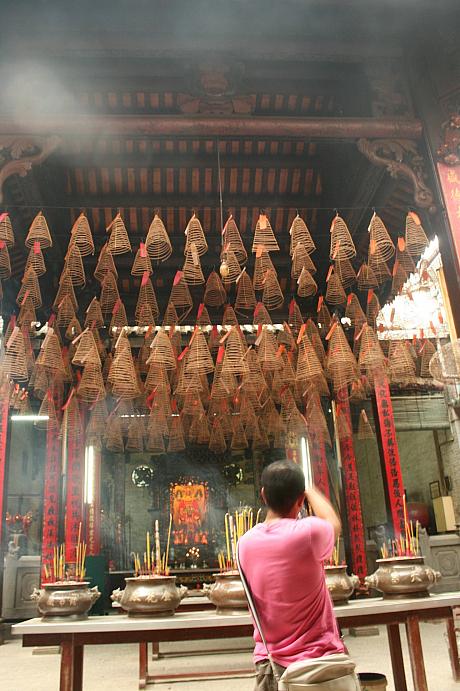 チョロンにある華人寺「天后宮」通称くるくる寺。