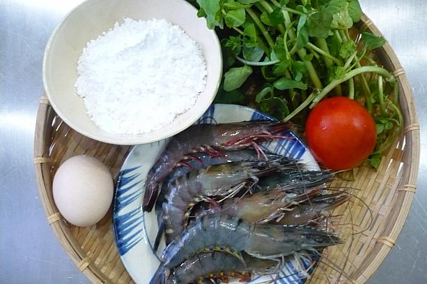 子どもと一緒につくろう　簡単ベトナム料理、その20レシピ