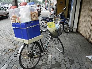 街中で見かける、アイスクリームの自転車販売
