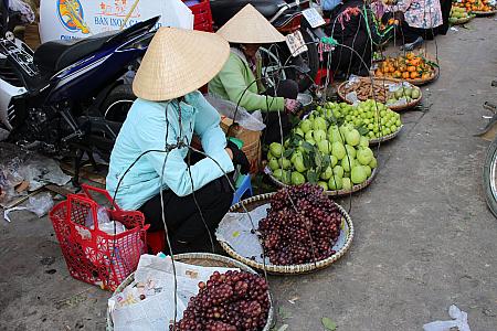 市場もベトナムらしくていいですね