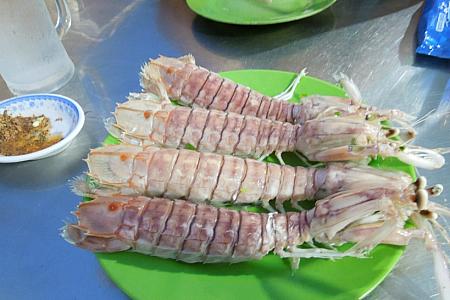 シャコもベトナムの沿岸地域でよく食べられます