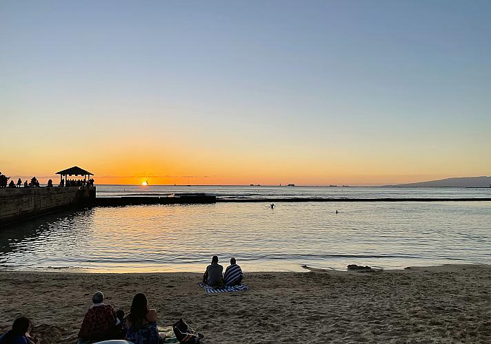 サンセットウォーク in ワイキキ | ハワイナビ
