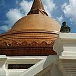 タイで一番の高さを誇る黄金の仏塔　プラ・パトム・チュディ