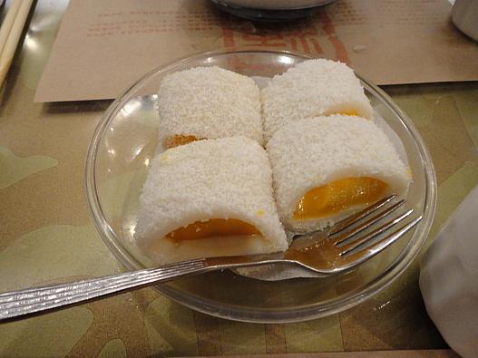 マンゴー入り餅（部類はなぜか点心^^;）