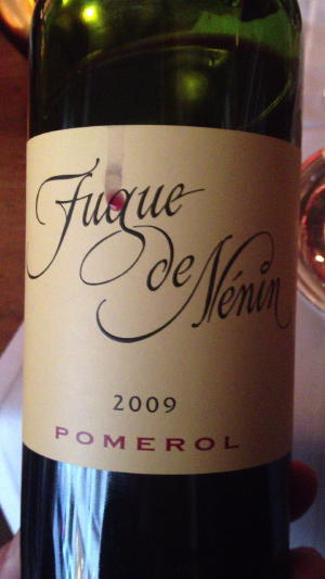 チョイスしたワインは
[Fugue de Nenin]2009なのでまだまだ若い味わい。お値段69EURO