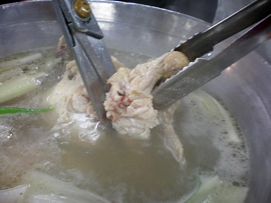 鶏をパチパチ切る！