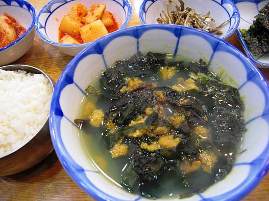 うにスープ定食です。