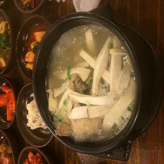参鶏湯
横になってしまって見にくくてすみません