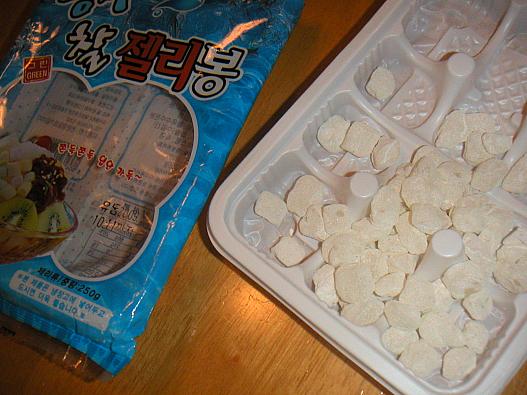 アイスクリームに入れて良し、ヨーグルトに入れて良し、もちろんかき氷にも良し